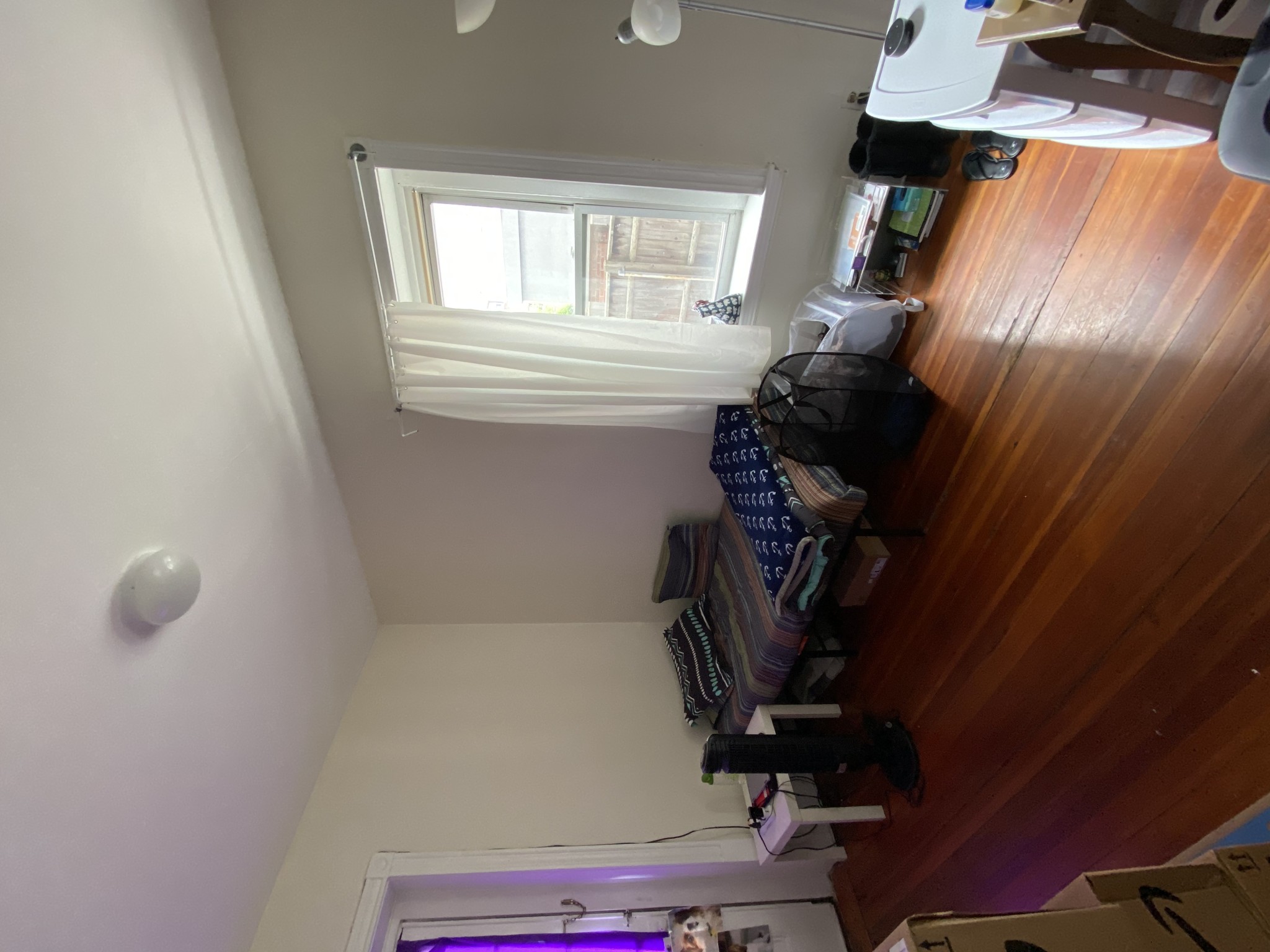 2 split bed, 1 bath apartment for rent at 1595 Beacon St Unit 4M, Brookline — photo 18 of 20