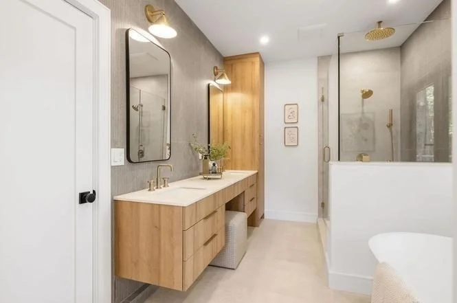 4 bed, 4+ bath apartment for rent at 1597 Centre St Unit 2, Newton Highlands — photo 10 of 16