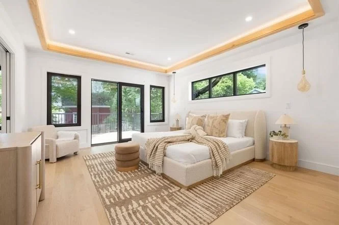 4 bed, 4+ bath apartment for rent at 1597 Centre St Unit 2, Newton Highlands — photo 9 of 16