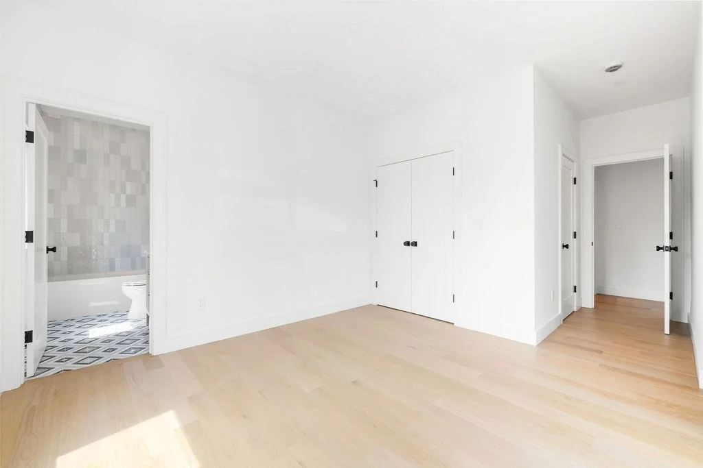 4 bed, 4+ bath apartment for rent at 1597 Centre St Unit 2, Newton Highlands — photo 11 of 16