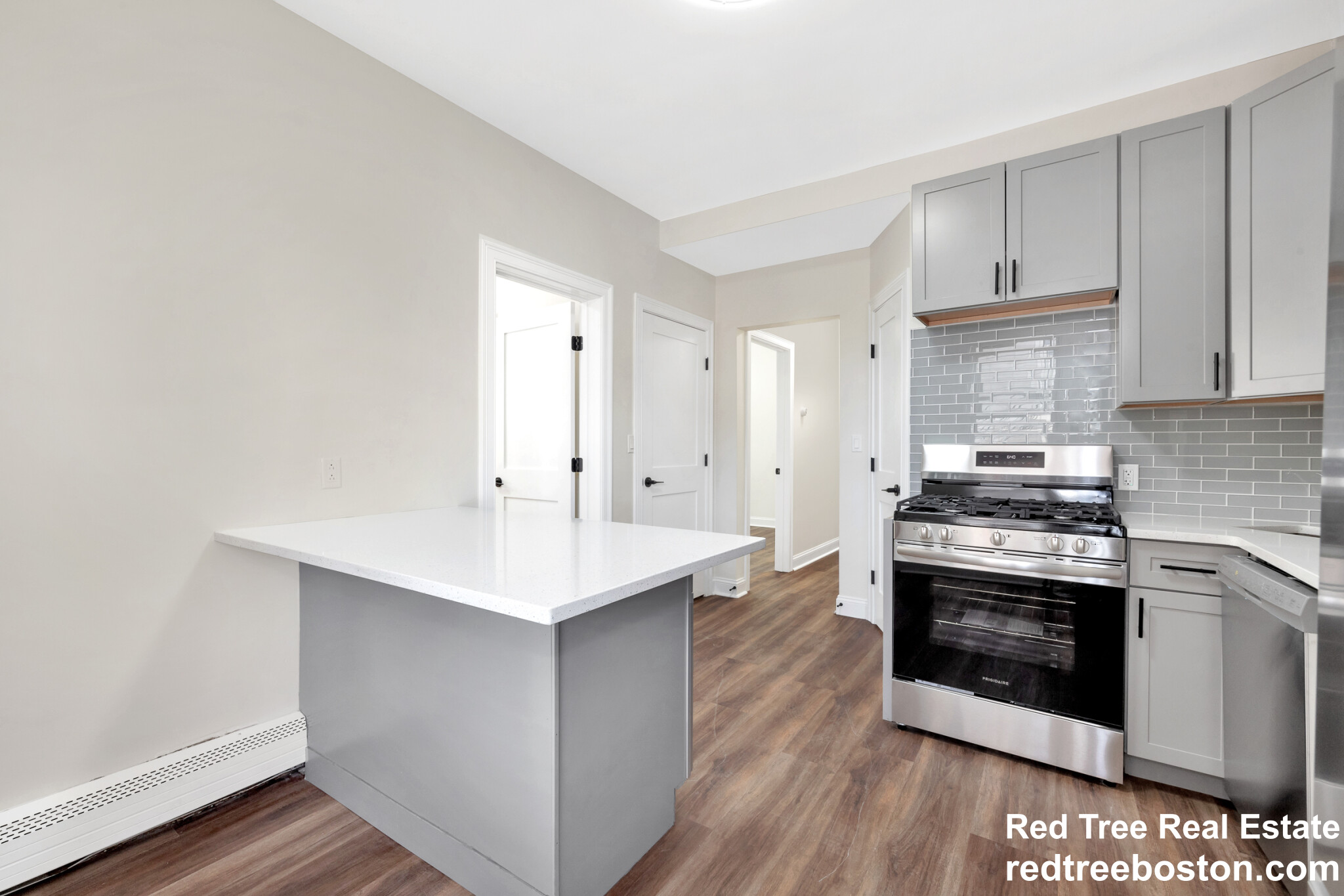 3 bed, 1 bath apartment for rent at 16-16 1/2 O St Unit 2, South Boston — photo 3 of 18