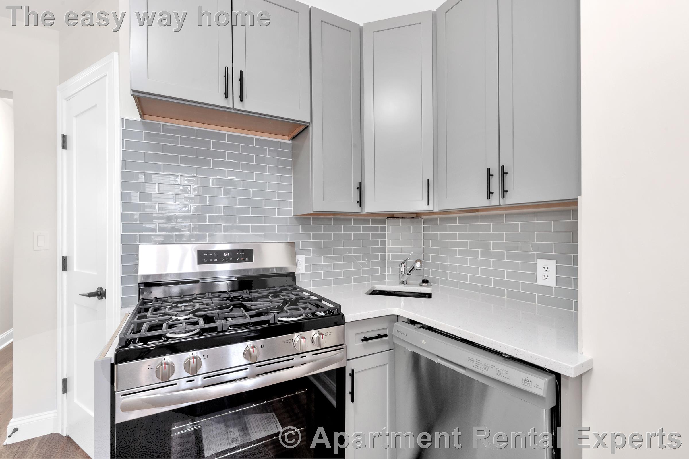 3 bed, 1 bath apartment for rent at 16-16.5 O St Unit 2, South Boston — photo 5 of 17