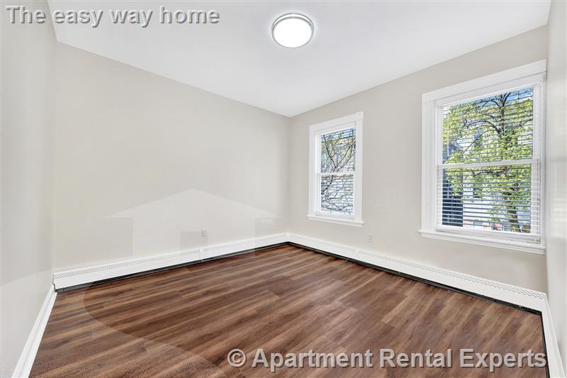 3 bed, 1 bath apartment for rent at 16-16.5 O St Unit 3, South Boston — photo 15 of 16