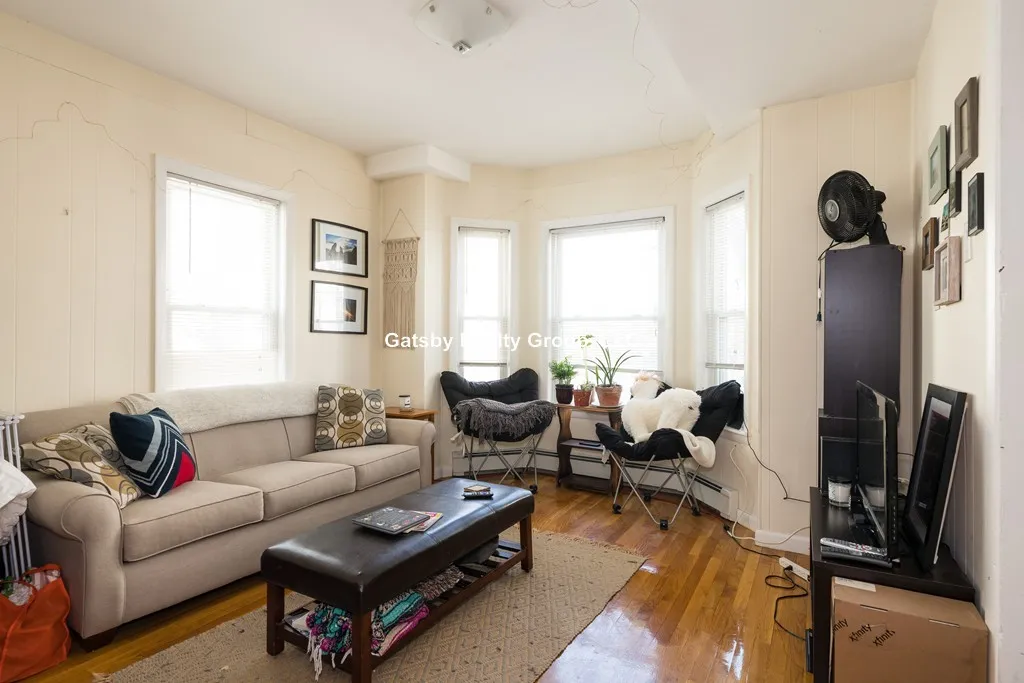 4 bed, 1.5 bath apartment for rent at 16-18 Bristol St Unit 1, Wellington-Harrington