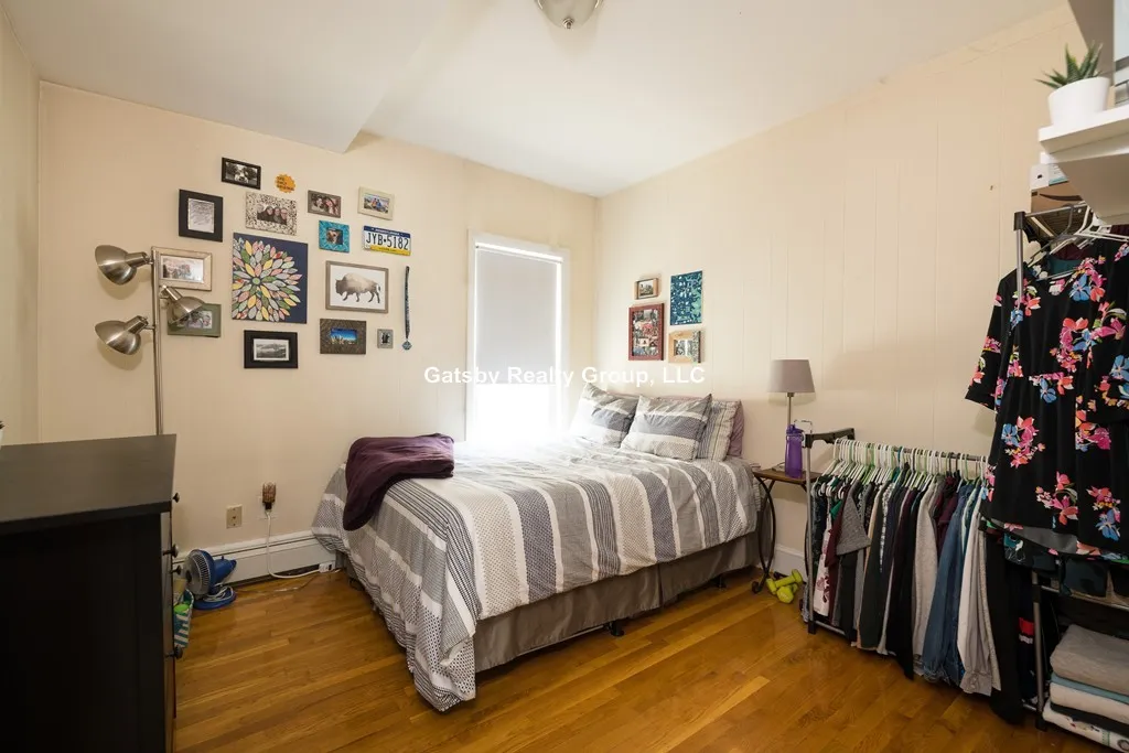 4 bed, 1.5 bath apartment for rent at 16-18 Bristol St Unit 1, Wellington-Harrington — photo 5 of 12