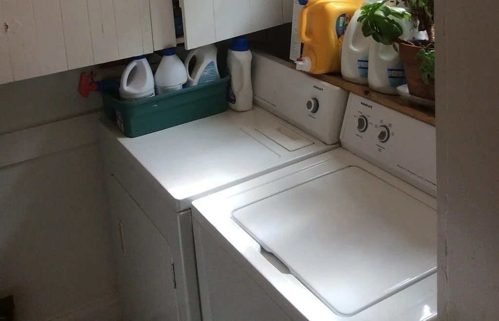 2 bed, 1 bath apartment for rent at 16-18 Park St Unit 18, Clematis Brook — photo 7 of 9