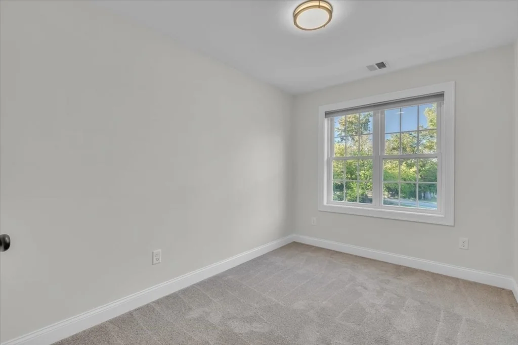 3 bed, 2 bath apartment for rent at 16-18 Peckham Ave Unit 2, Brockton — photo 15 of 27