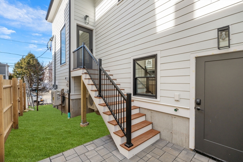 3 bed, 3 bath apartment for rent at 16-22 Clinton St Unit 18, Newton — photo 25 of 26