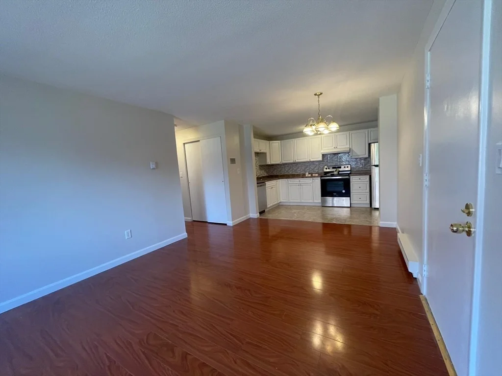 2 bed, 1 bath apartment for rent at 16-A Mayberry Dr Unit 1, Westborough — photo 4 of 15