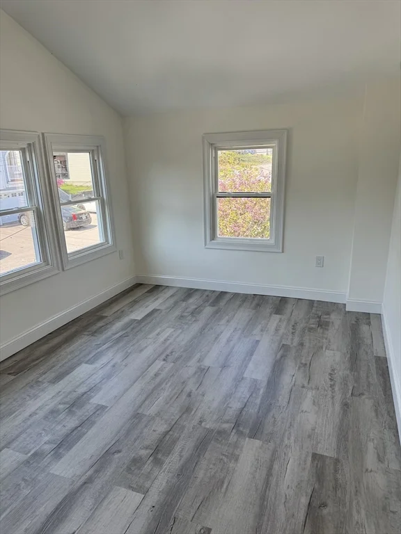 3 bed, 1 bath apartment for rent at 16 Adams St Unit 1, Hyde Park — photo 5 of 15