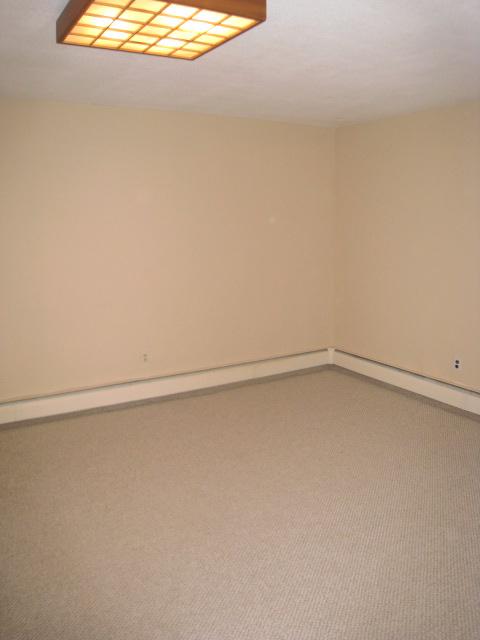 2 bed, 2 bath apartment for rent at 16 Addington Rd Unit 1, Aspinwall Hill — photo 2 of 7