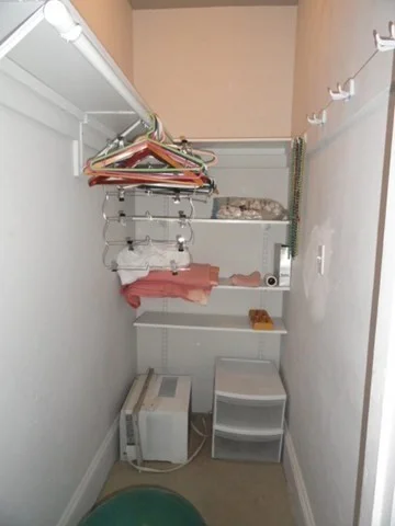 2 bed, 1 bath apartment for rent at 16 Alberta Ter Unit 3, Cambridge — photo 8 of 8