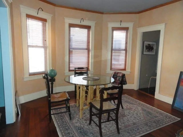 2 bed, 1 bath apartment for rent at 16 Alberta Ter Unit 3, Cambridge — photo 2 of 8