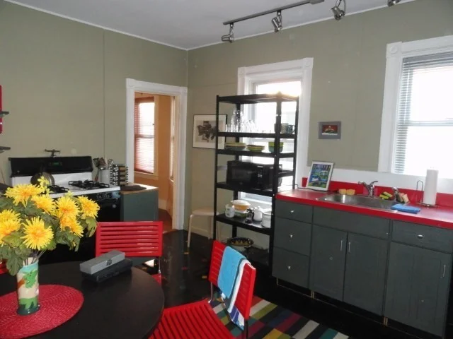 2 bed, 1 bath apartment for rent at 16 Alberta Ter Unit 3, Cambridge — photo 4 of 8