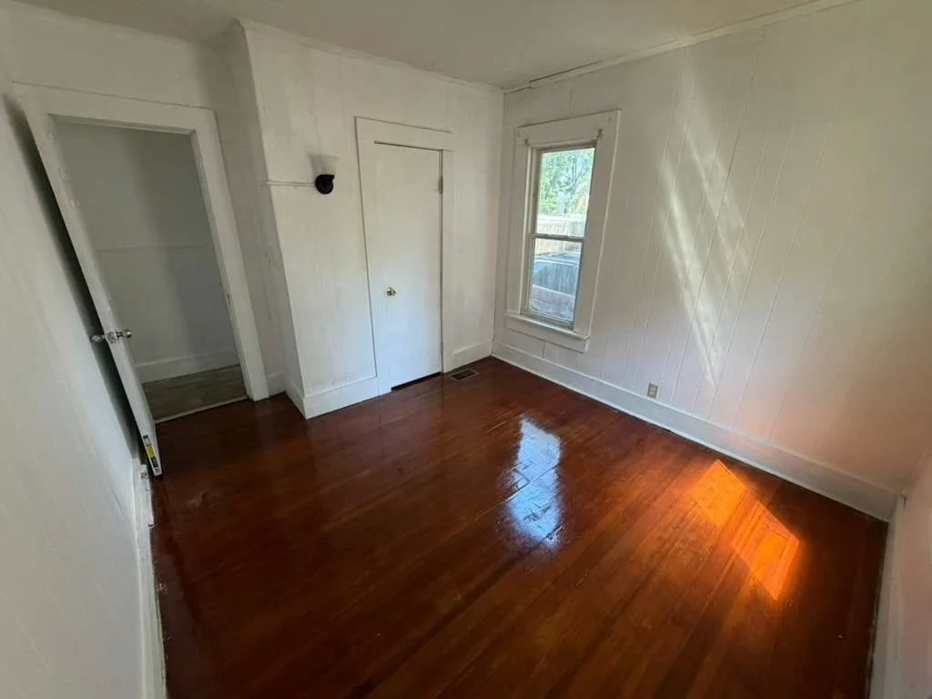 4 bed, 1 bath apartment for rent at 16 Alderman St Unit 1, Springfield — photo 5 of 7