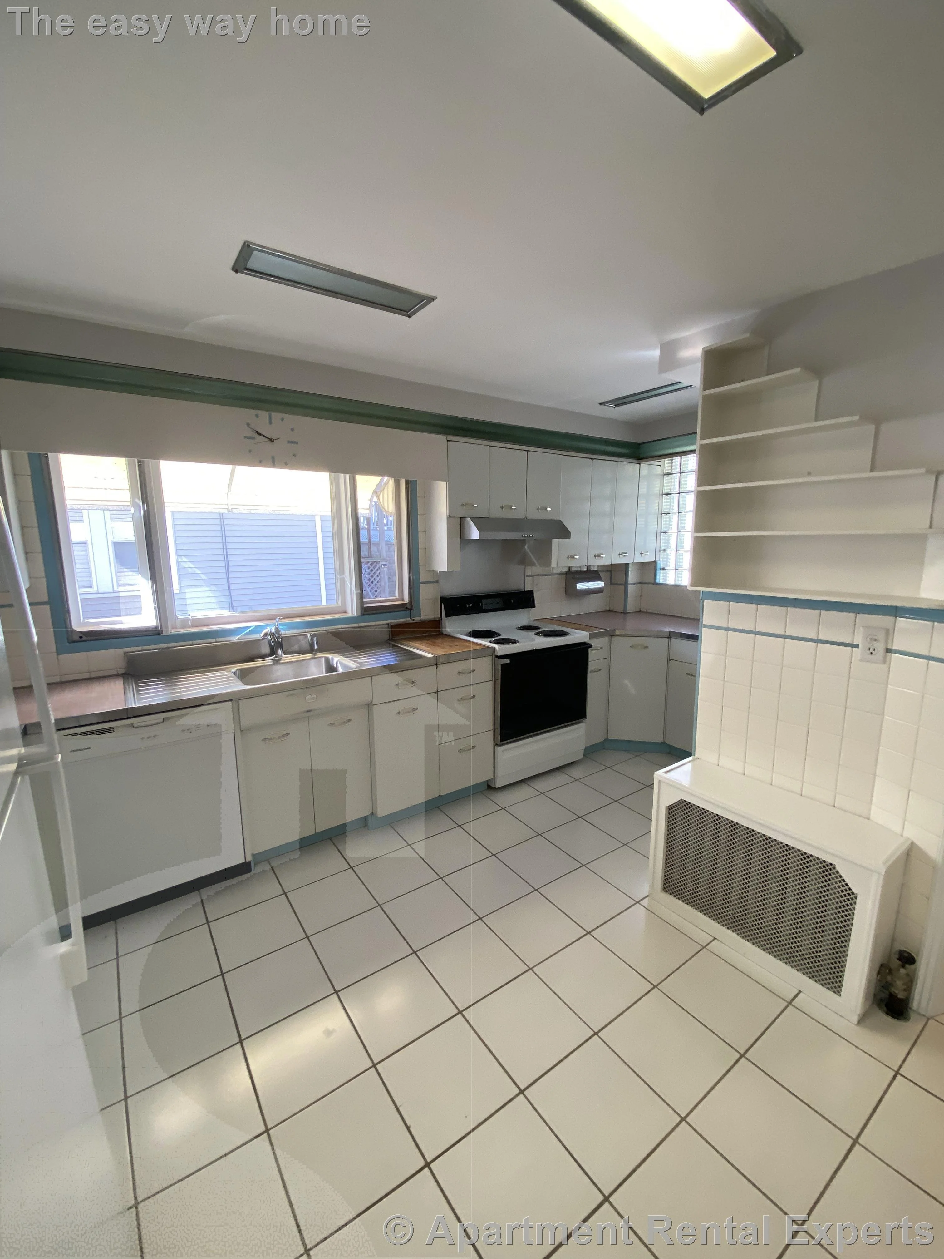 2 bed, 1 bath apartment for rent at 16 Alexander Ave, Tufts — photo 12 of 17