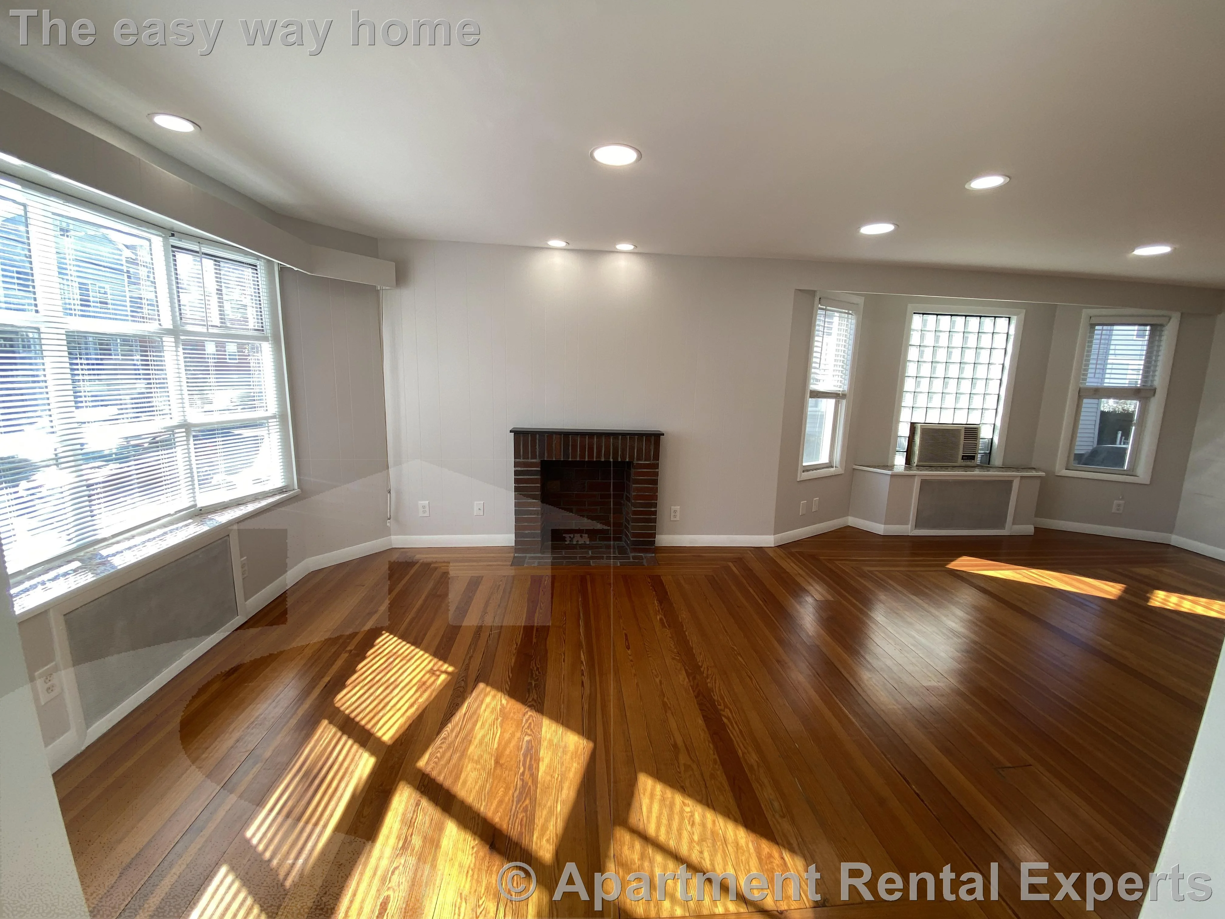 2 bed, 1 bath apartment for rent at 16 Alexander Ave, Tufts — photo 3 of 17