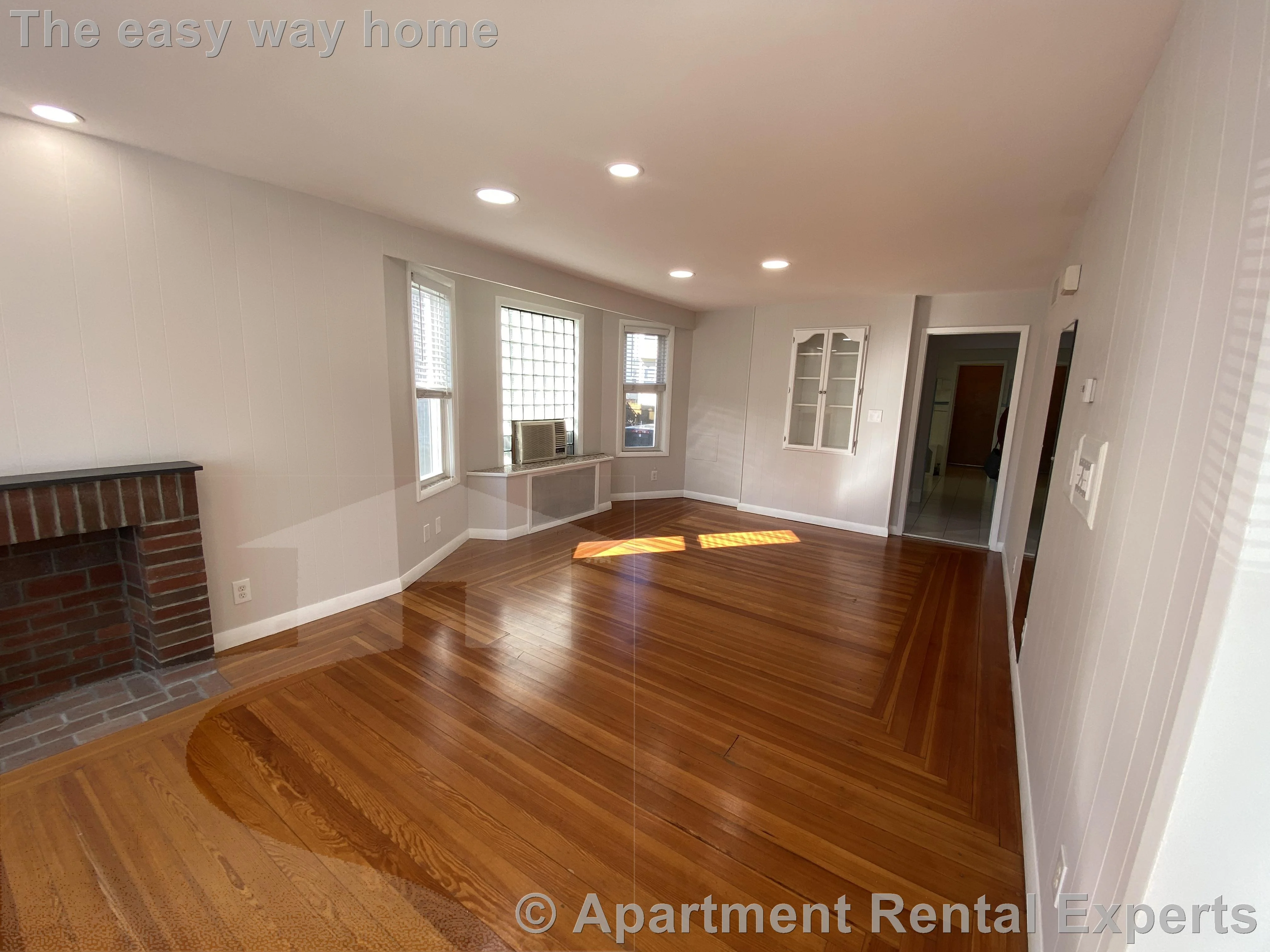 2 bed, 1 bath apartment for rent at 16 Alexander Ave, Tufts — photo 4 of 17