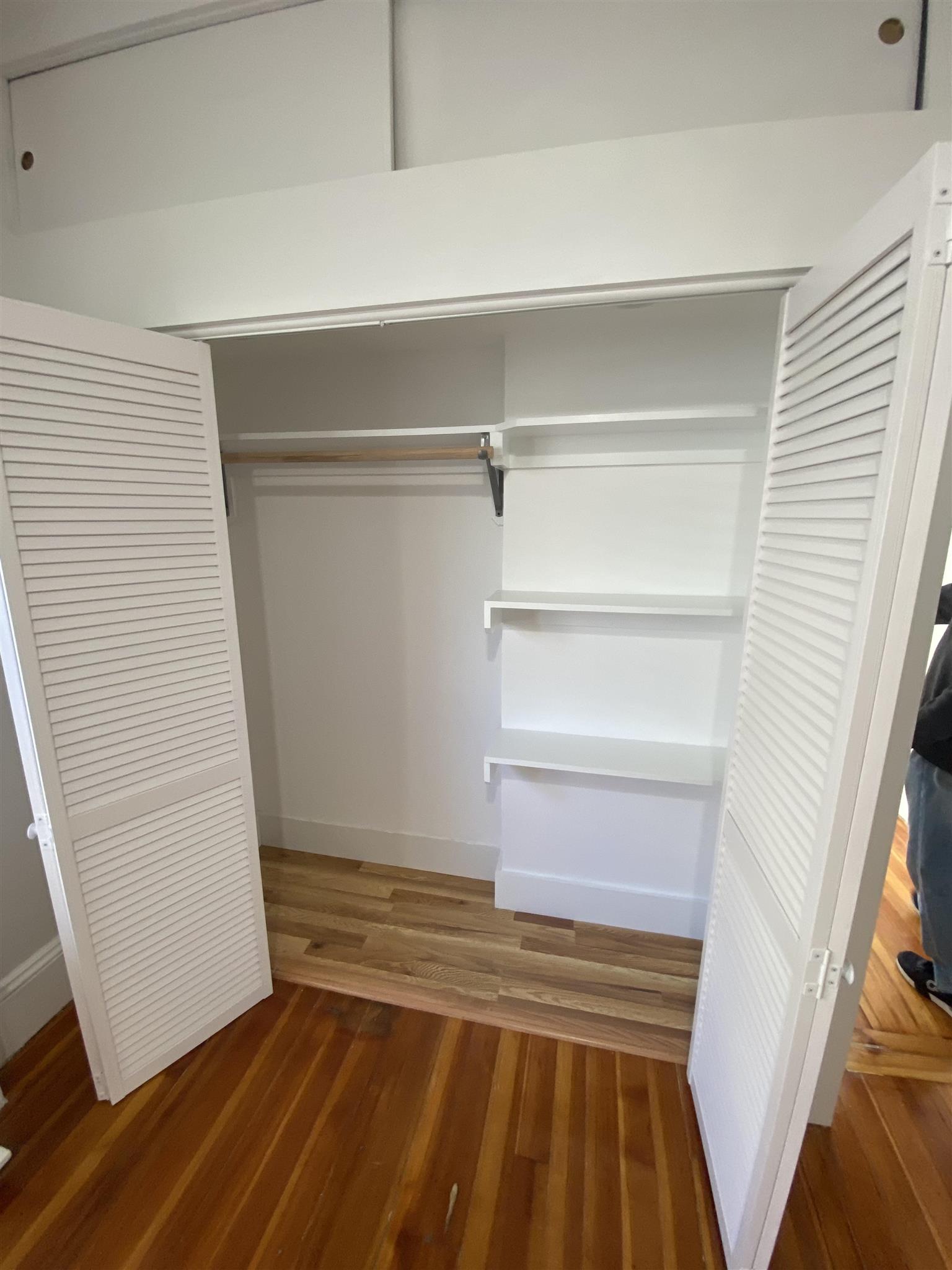 2.5 bed, 1 bath apartment for rent at 16 Alexander Ave Unit 1, South Medford — photo 14 of 17