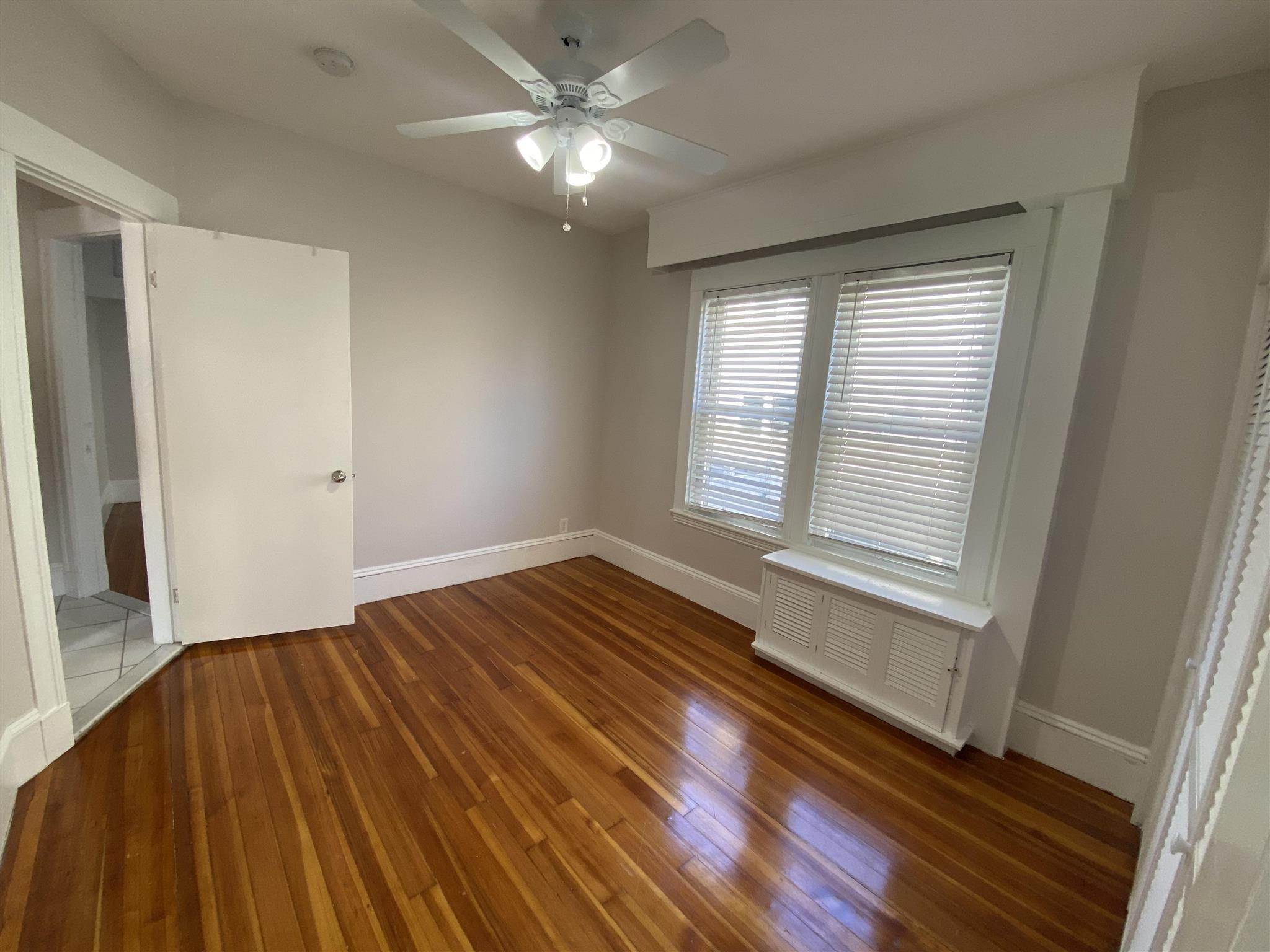 2.5 bed, 1 bath apartment for rent at 16 Alexander Ave Unit 1, South Medford — photo 9 of 17