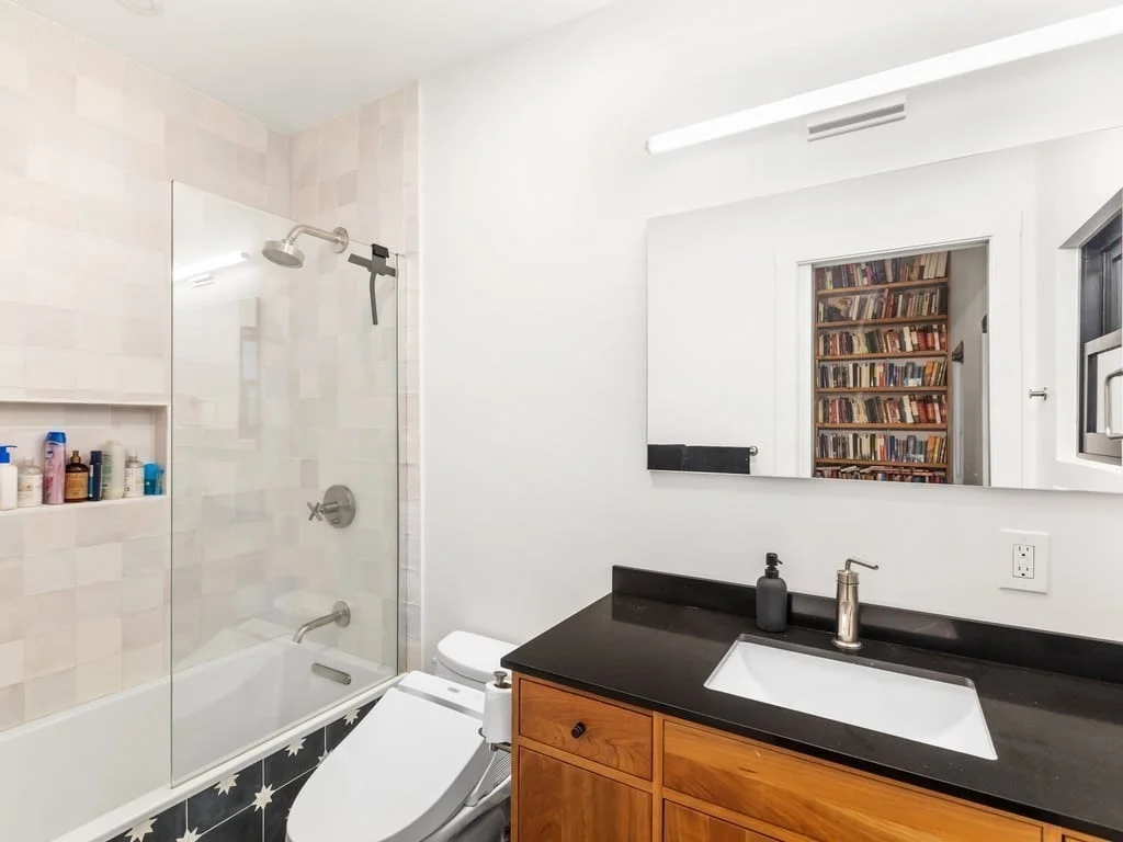3 bed, 2.5 bath apartment for rent at 16 Allen St Unit B, Porter Square — photo 13 of 19