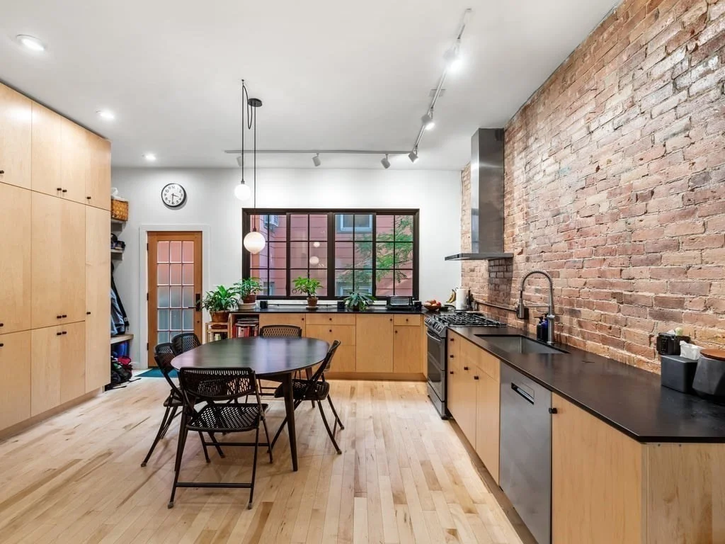 3 bed, 2.5 bath apartment for rent at 16 Allen St Unit B, Porter Square — photo 9 of 19