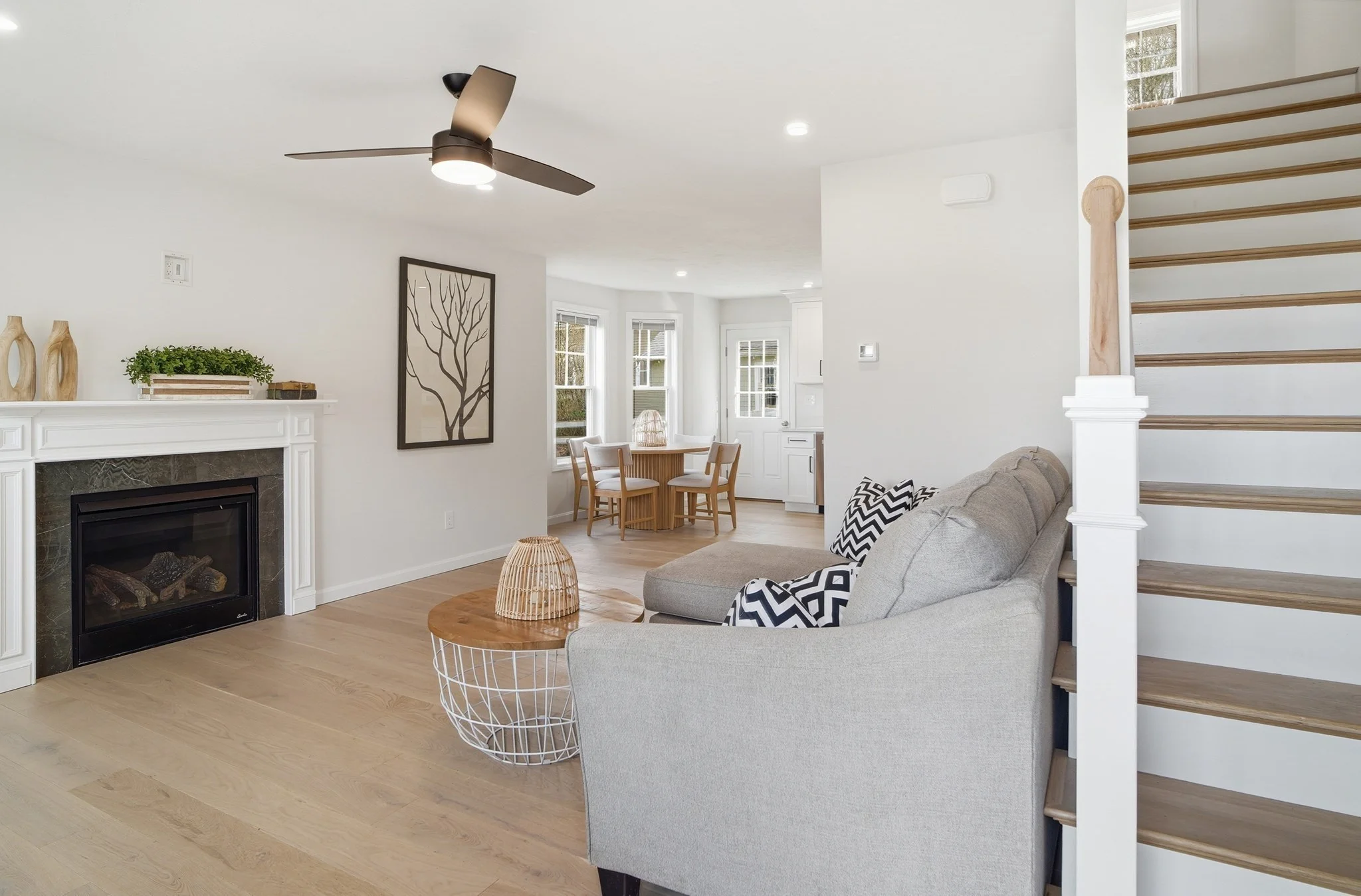 2 bed, 1 bath apartment for rent at 16 Ambrose Way Unit 16, Shirley Center — photo 3 of 31