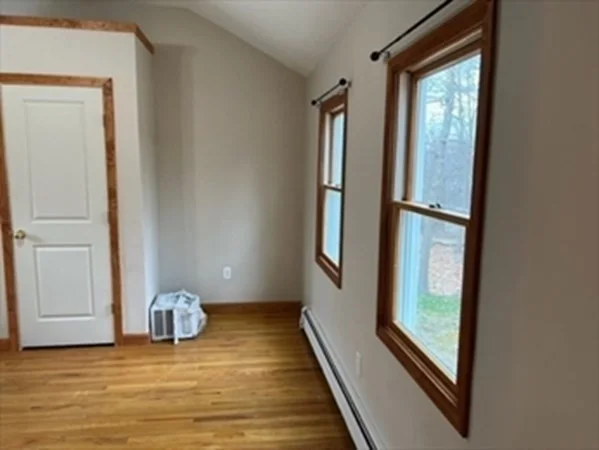 3 bed, 2 bath apartment for rent at 16 Amor Rd, Milton — photo 20 of 42