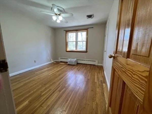 3 bed, 2 bath apartment for rent at 16 Amor Rd, Milton — photo 28 of 42