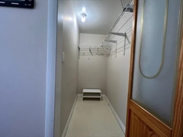 3 bed, 2 bath apartment for rent at 16 Amor Rd, Milton — photo 33 of 42
