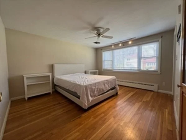 3 bed, 2 bath apartment for rent at 16 Amor Rd, Milton — photo 30 of 42