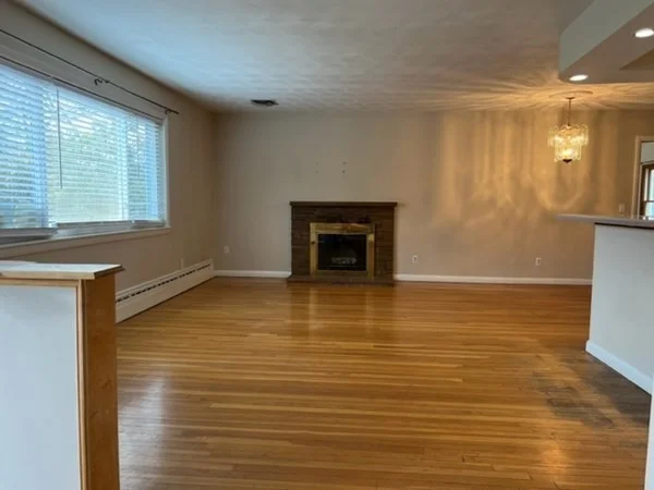 3 bed, 2 bath apartment for rent at 16 Amor Rd Unit 1, Milton — photo 7 of 41
