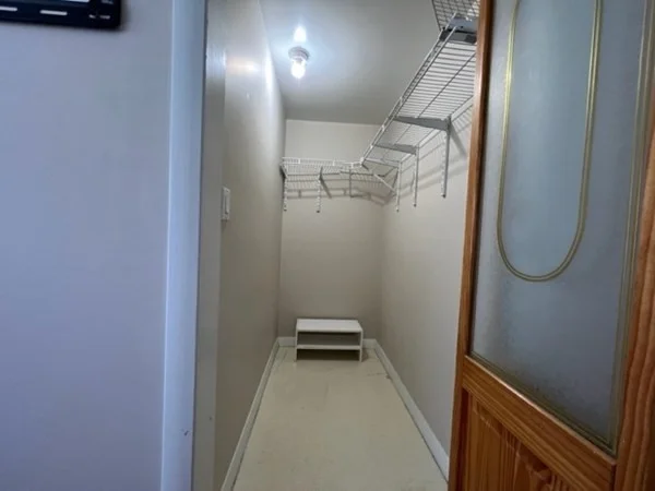 3 bed, 2 bath apartment for rent at 16 Amor Rd Unit 1, Milton — photo 33 of 41