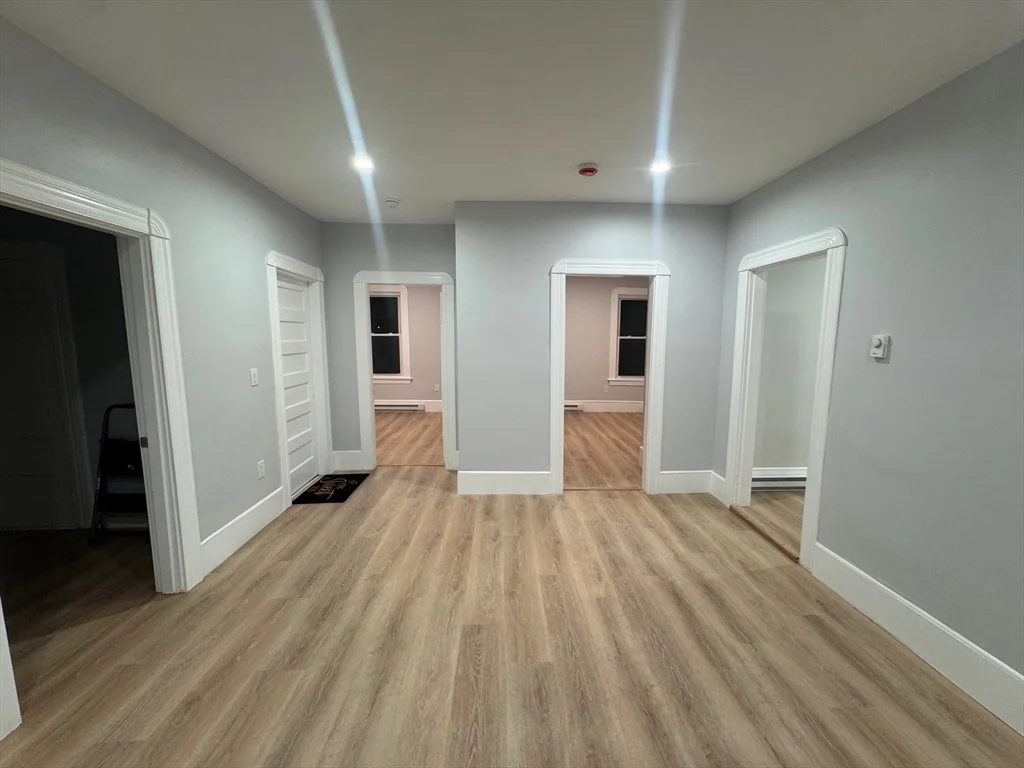 4 bed, 1 bath apartment for rent at 16 Ashton St Unit 1, Worcester — photo 9 of 16