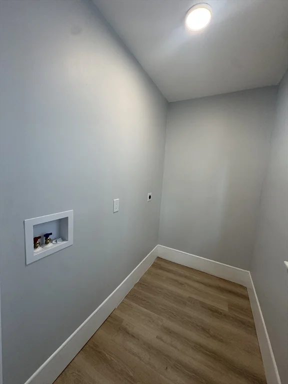 4 bed, 1 bath apartment for rent at 16 Ashton St Unit 1, Worcester — photo 14 of 16