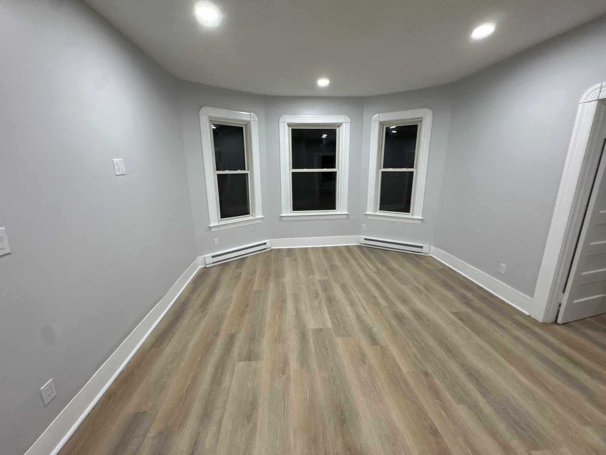 4 bed, 1 bath apartment for rent at 16 Ashton Unit 3, Worcester — photo 19 of 22