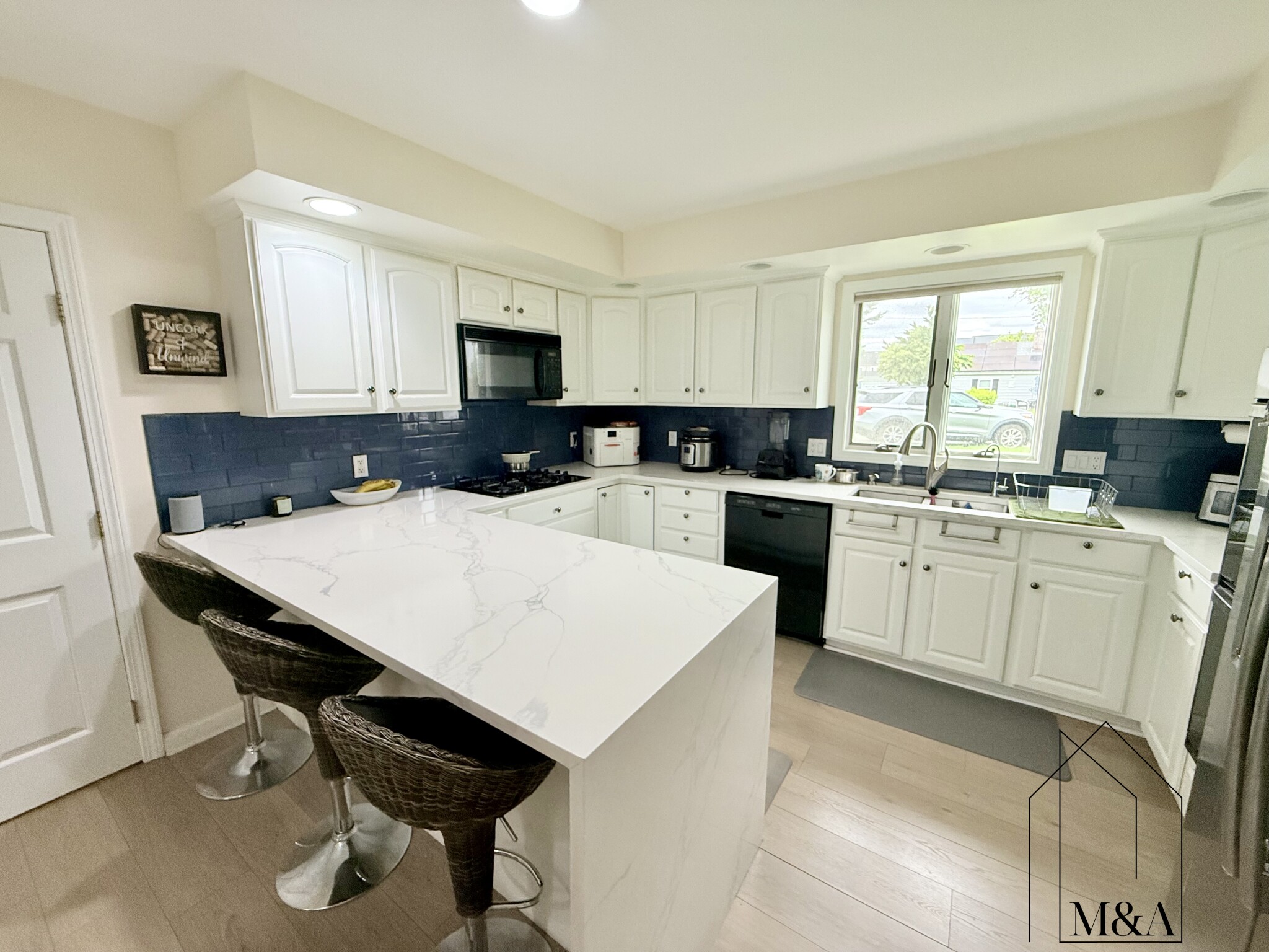 5 bed, 2.5 bath apartment for rent at 16 Avery Path Unit SF, Oak Hill — photo 2 of 29