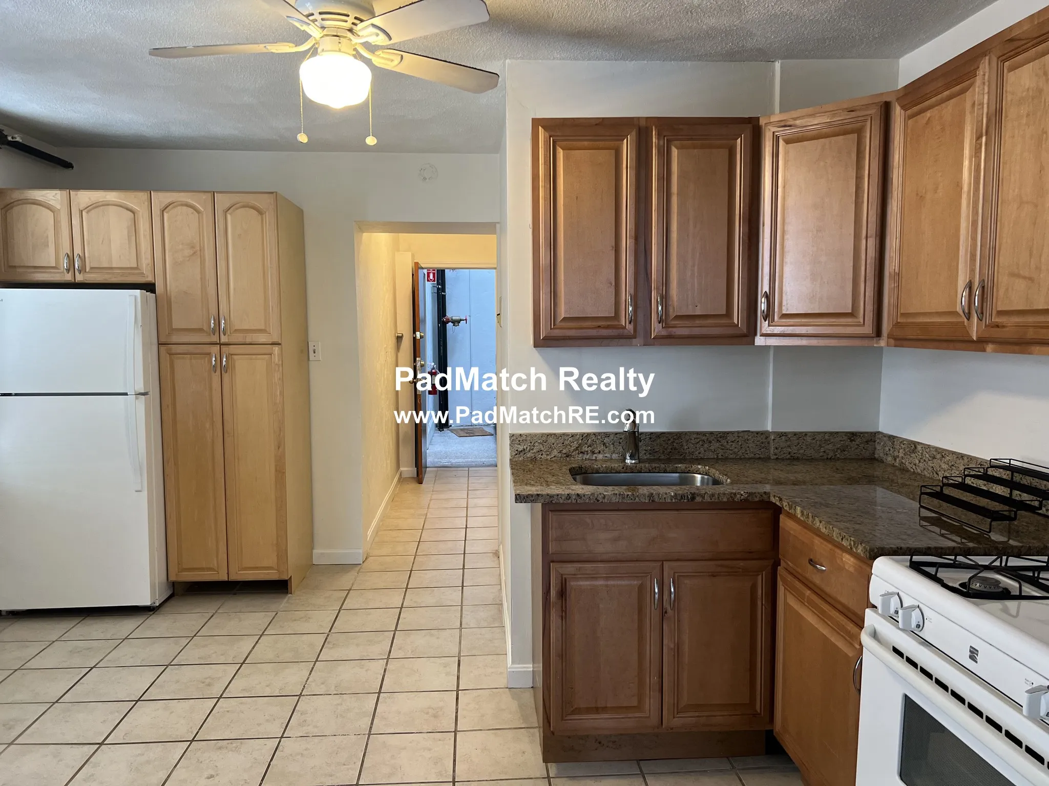 2 bed, 1 bath apartment for rent at 16 Battery St Unit 4R, North End — photo 2 of 12