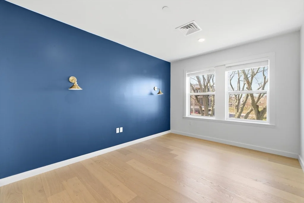 2 bed, 2 bath apartment for rent at 16 Boardman St Unit 202, East Boston — photo 17 of 23