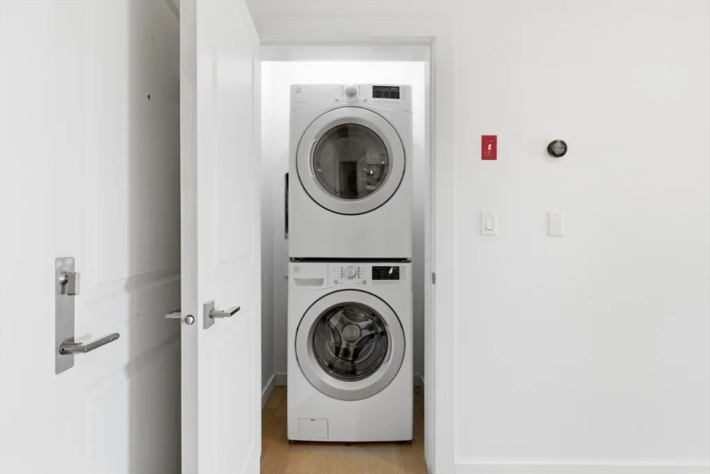 2 bed, 2 bath apartment for rent at 16 Boardman St Unit 202, East Boston — photo 11 of 23