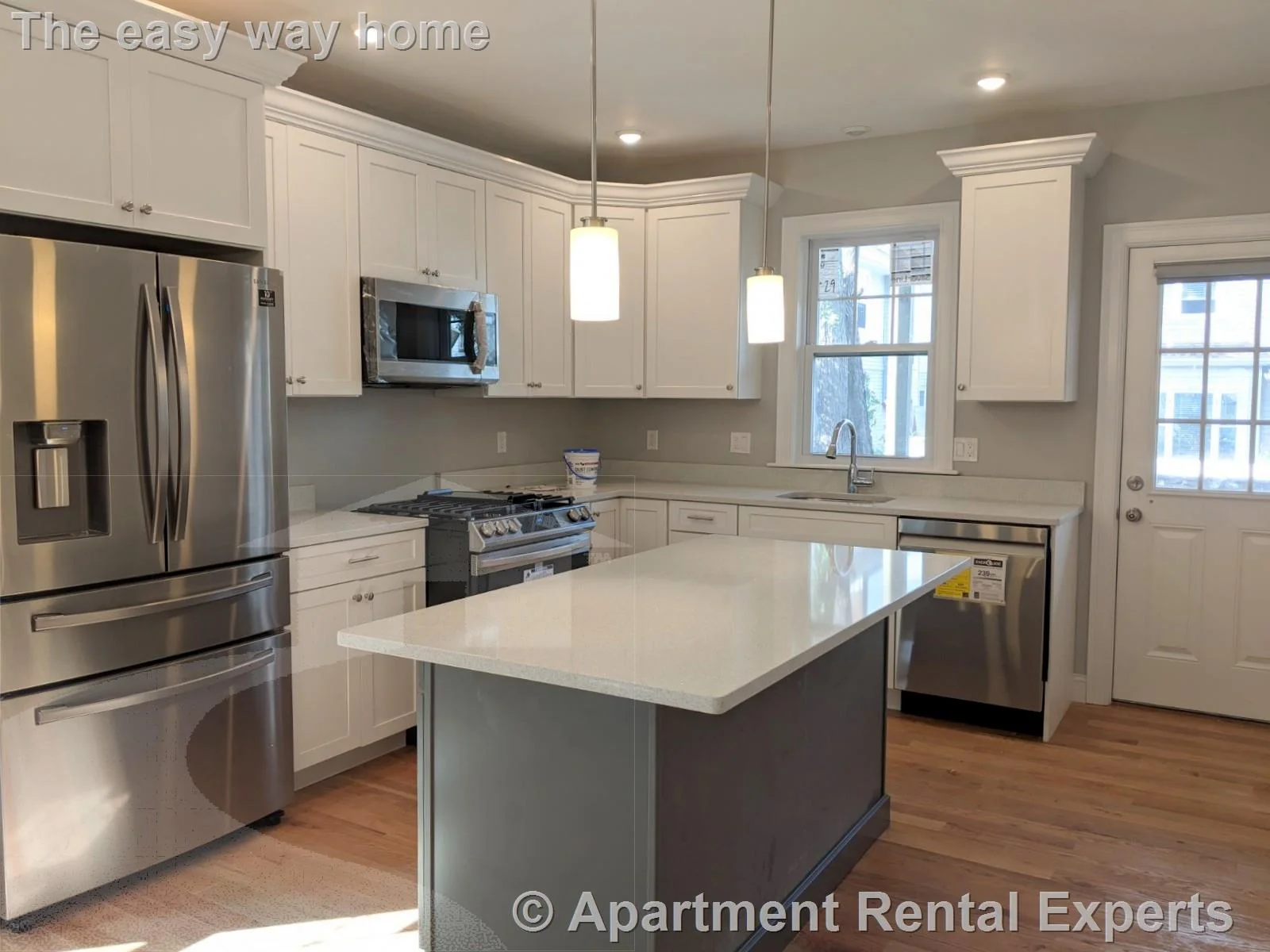 3 bed, 1 bath apartment for rent at 16 Bowen Ave Unit 1, Tufts — photo 1 of 32
