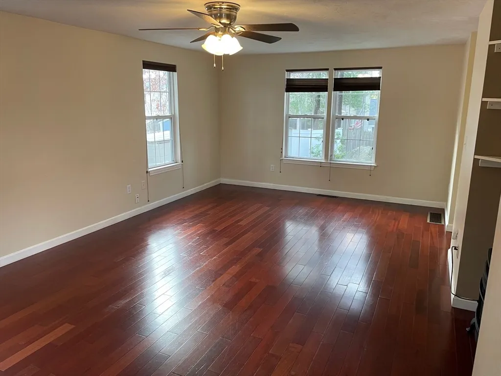 3 bed, 2 bath apartment for rent at 16 Bowstring Way, Marlborough — photo 4 of 25