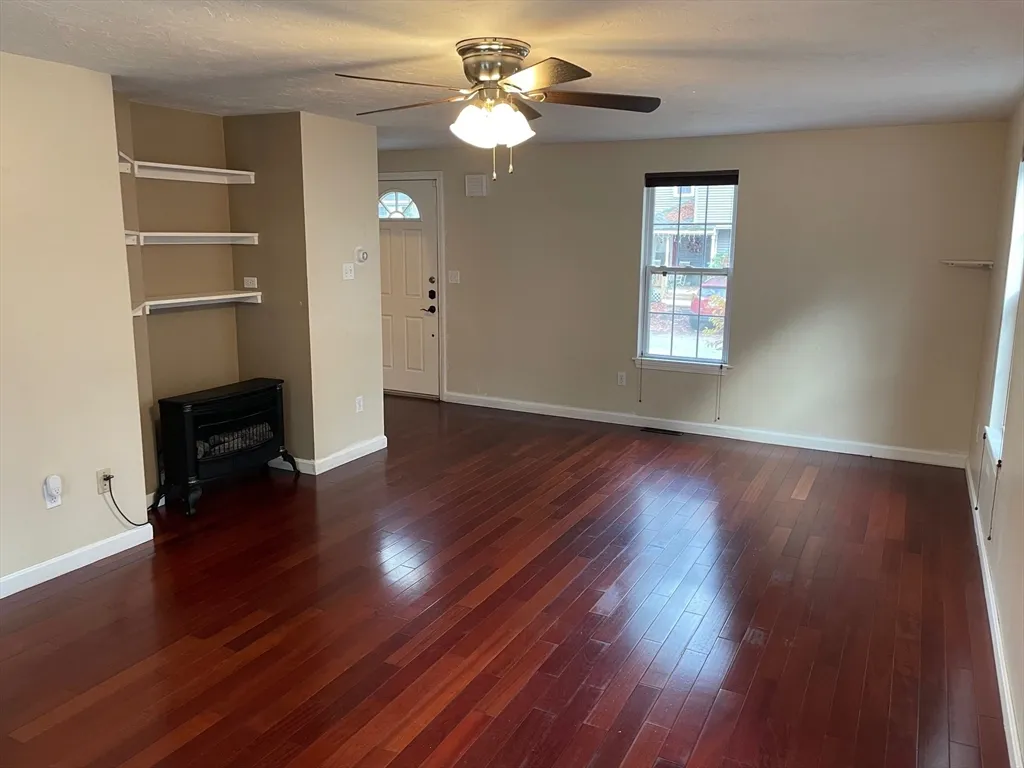 3 bed, 2 bath apartment for rent at 16 Bowstring Way, Marlborough — photo 6 of 25