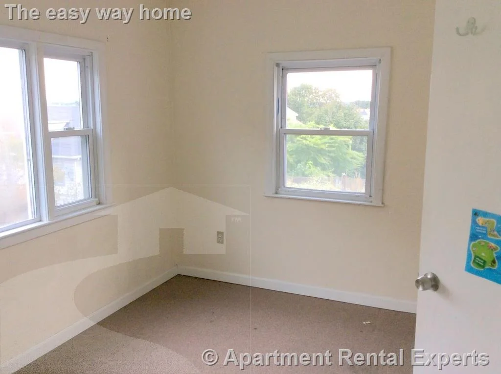 1 bed, 1 bath apartment for rent at 16 Braemore Rd Unit 1, Winter Hill — photo 11 of 15