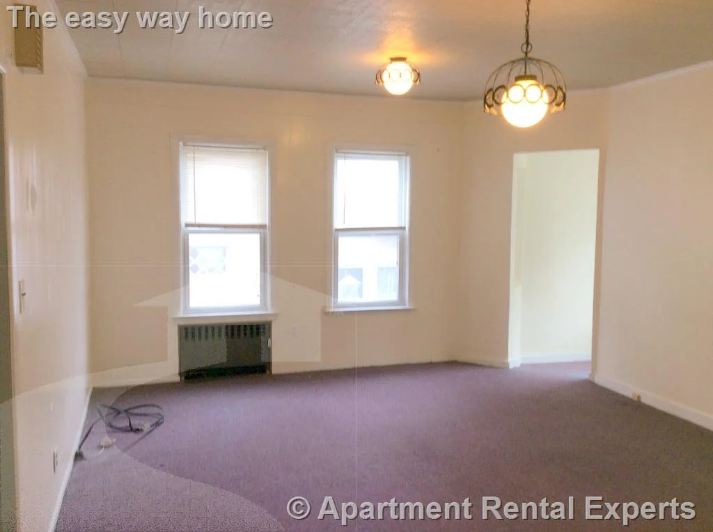 1 bed, 1 bath apartment for rent at 16 Braemore Rd Unit 1, Winter Hill — photo 2 of 15