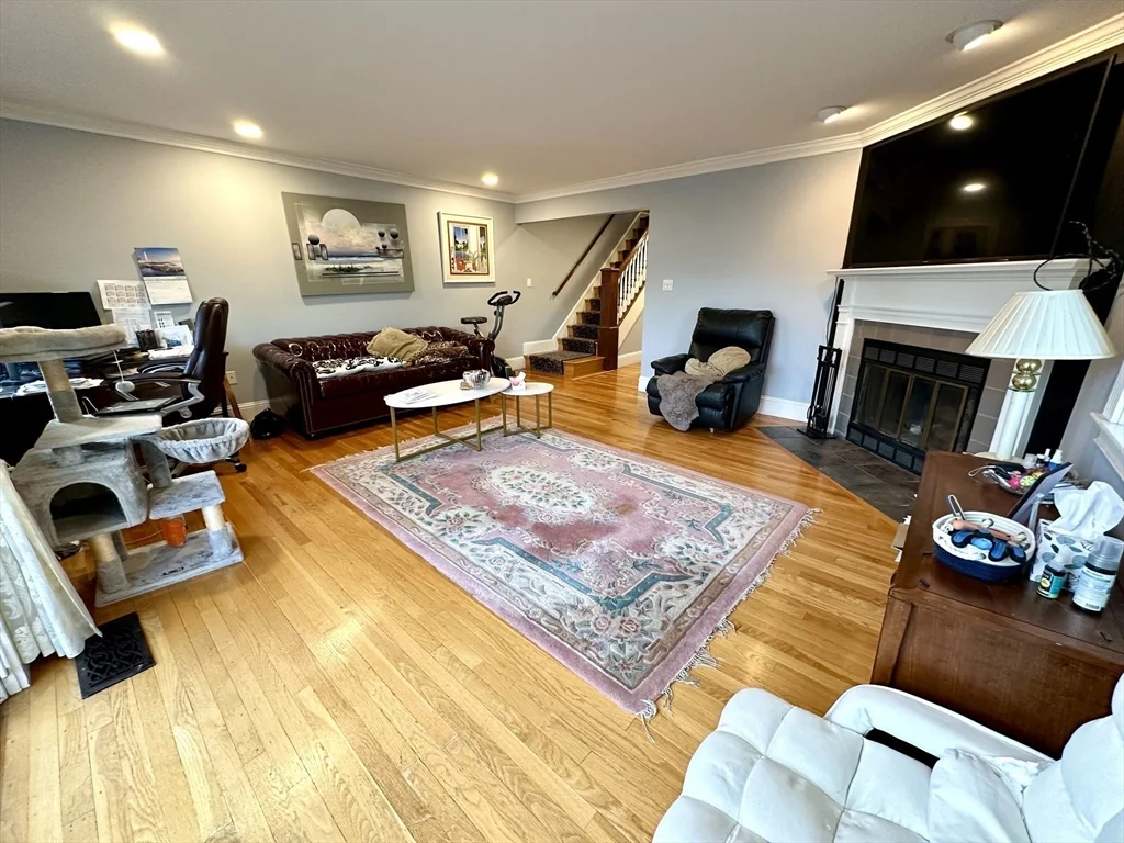 3 bed, 2 bath apartment for rent at 16 Breakwater Dr Unit 16, Chelsea — photo 2 of 24