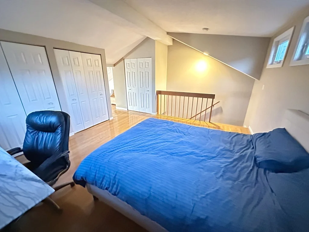 3 bed, 2 bath apartment for rent at 16 Breakwater Dr Unit 16, Chelsea — photo 17 of 24