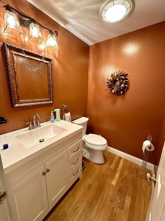 3 bed, 2 bath apartment for rent at 16 Breakwater Dr Unit 16, Chelsea — photo 8 of 24
