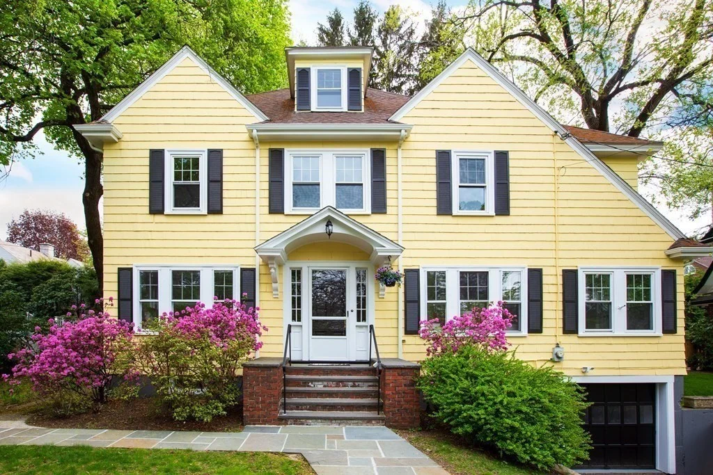 3 bed, 2 bath apartment for rent at 16 Cabot St, Newton Corner — photo 1 of 21