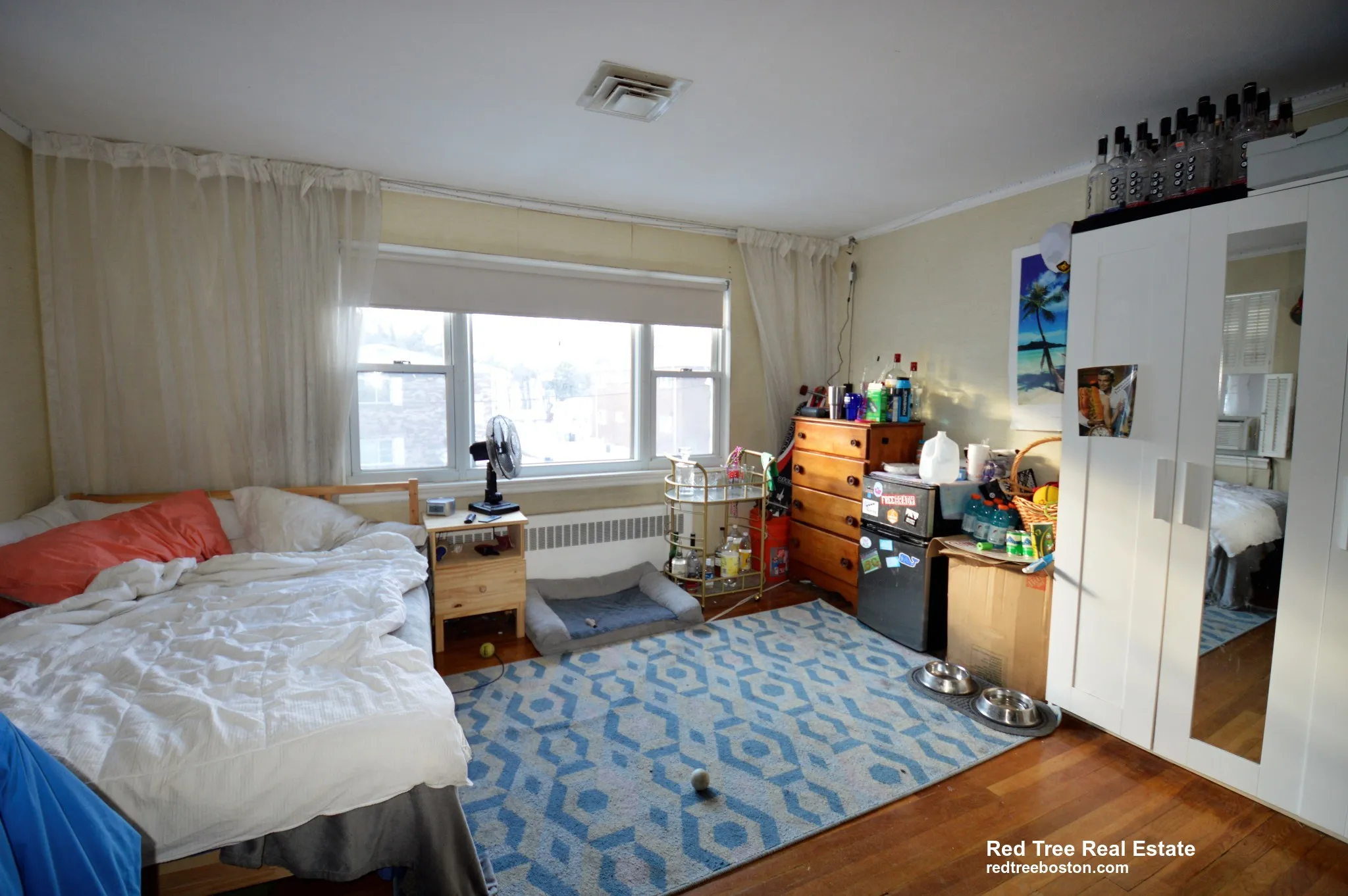 4 bed, 1 bath apartment for rent at 16 Caltha Rd Unit 16, Brighton — photo 5 of 12